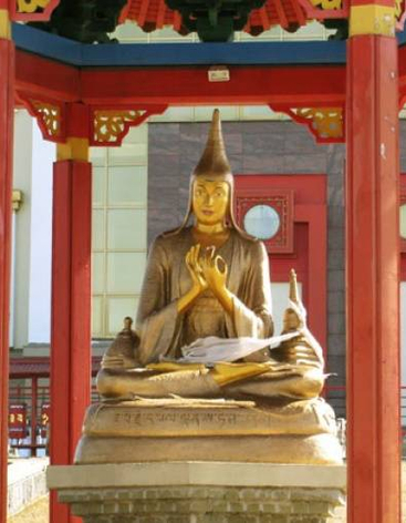 Золотая обитель Будды Шакьямуни