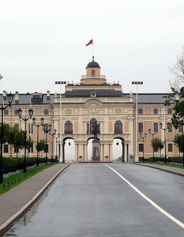 Константиновский дворец