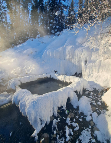 Термальный источник Дзелинда - в пере.с эвен.яз. "таймень"