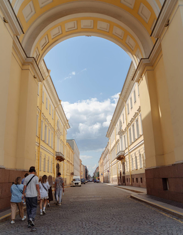 Галерная улица