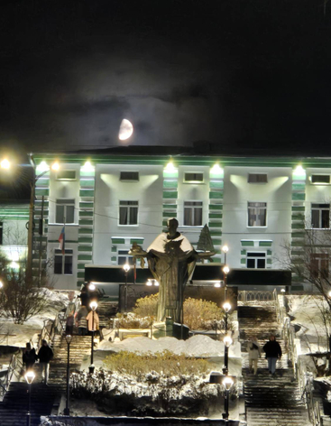 Памятник Николаю Мирликийскому