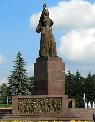 Площадь 400-летия присоединения Кабарды к России в Нальчике