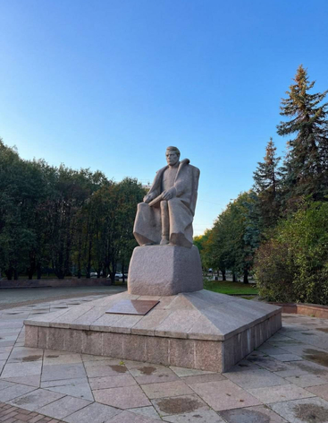Площадь Василевского