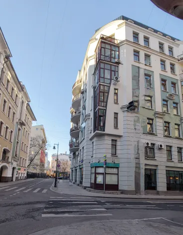 Плотников переулок.