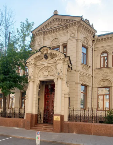 Денежный переулок.