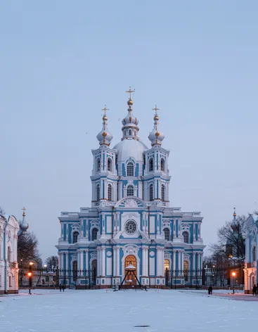 Смольный собор (внешний осмотр)