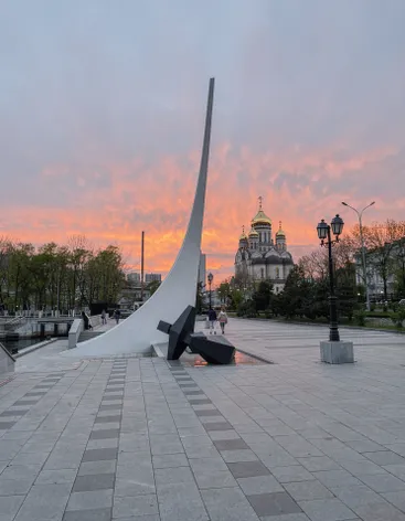 Памятный знак основателям Владивостока