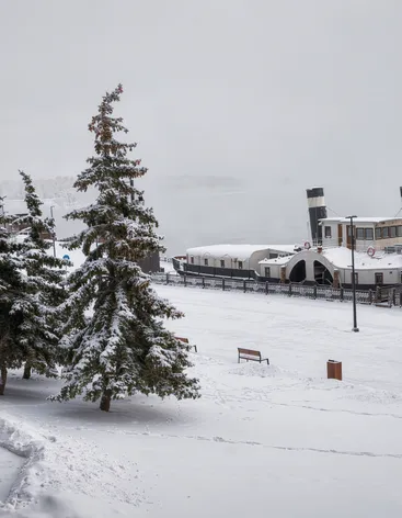 Площадь Мира