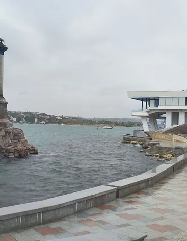 Памятник Затопленным кораблям