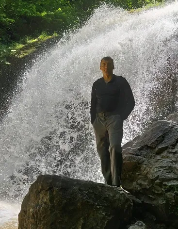 Водопад Шум