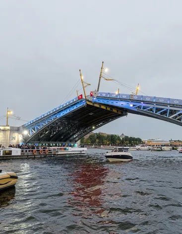 Троицкий мост