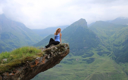 Язык тролля и фотосессия в горах