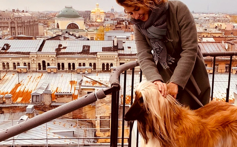 Прогулка с петербурженкой