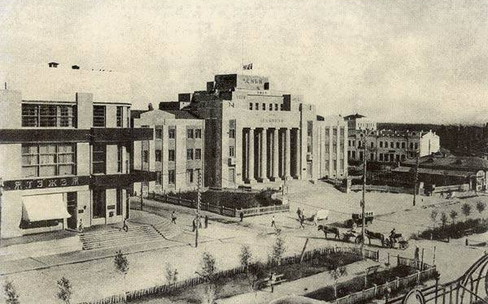 Два города: Ново-Николаевск / Ново-Сибирск