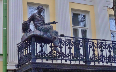 Неизвестный Булгаков. Жилплощадь и жёны