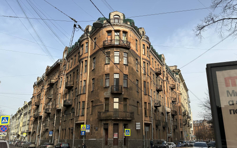 Три века архитектуры Петроградской стороны, дворы и парадные