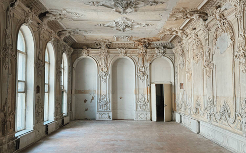 Английский клуб: Потайные дворы и великолепный особняк на Миллионной