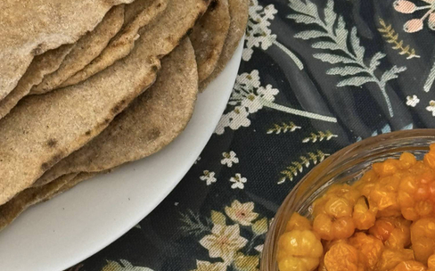 Гастрономический артистолк «Литературное чаепитие по-ямальски»