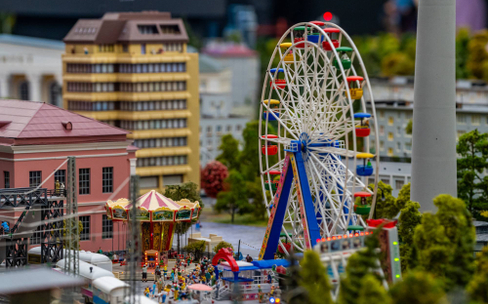 Путешествие по гранд-макету «Россия»