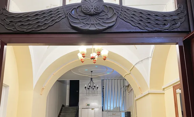 Легенды Петроградской стороны с посещением парадных и квартиры