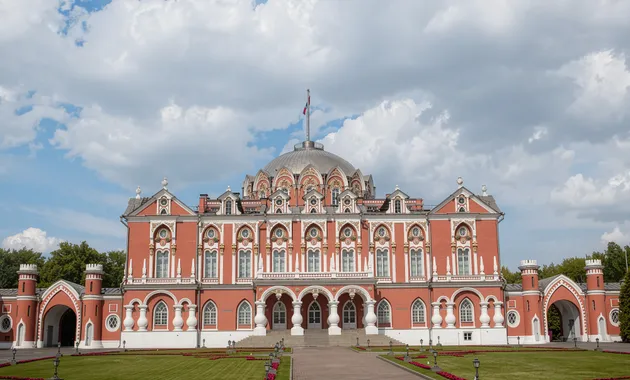 Петровский парк. Искусство и наука, спорт и праздники «Московского Версаля»