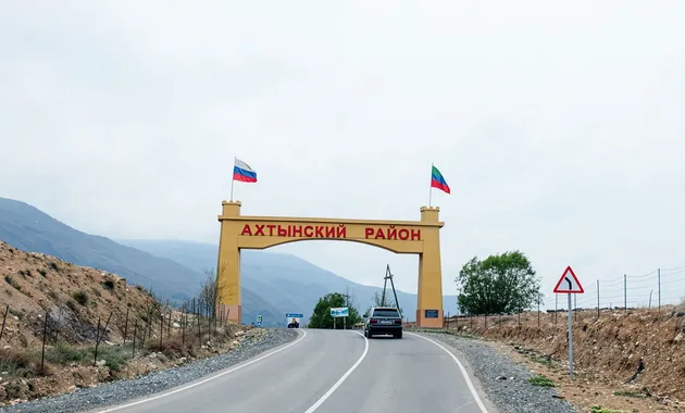 Экскурсия в Ахты: заброшенный аул и термальные источники