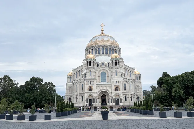Кронштадт – город-крепость на острове