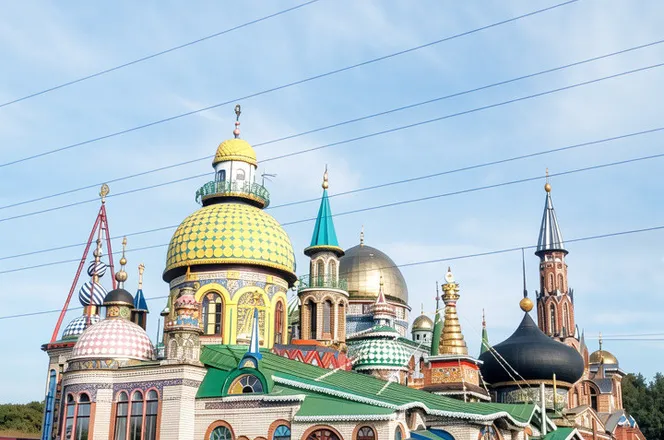Храм всех религий и Печищи