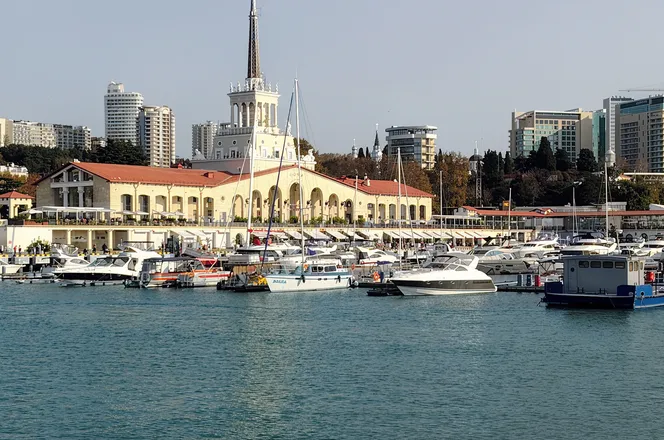 Сочи — завораживающе горный и опьяняюще морской