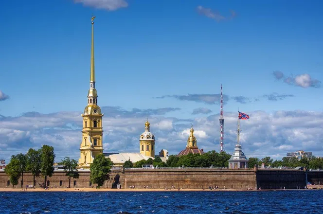Основание Санкт-Петербурга