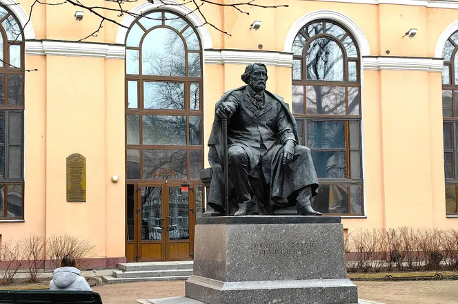 Тургеневский Петербург или о Тургеневе с любовью