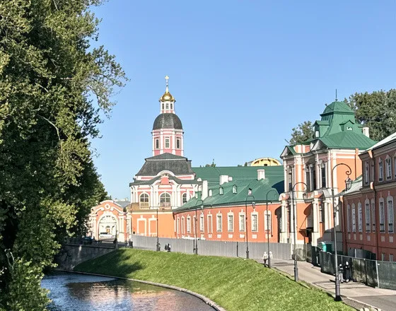 Духовный центр Петербурга под покровом Святого Александра Невского