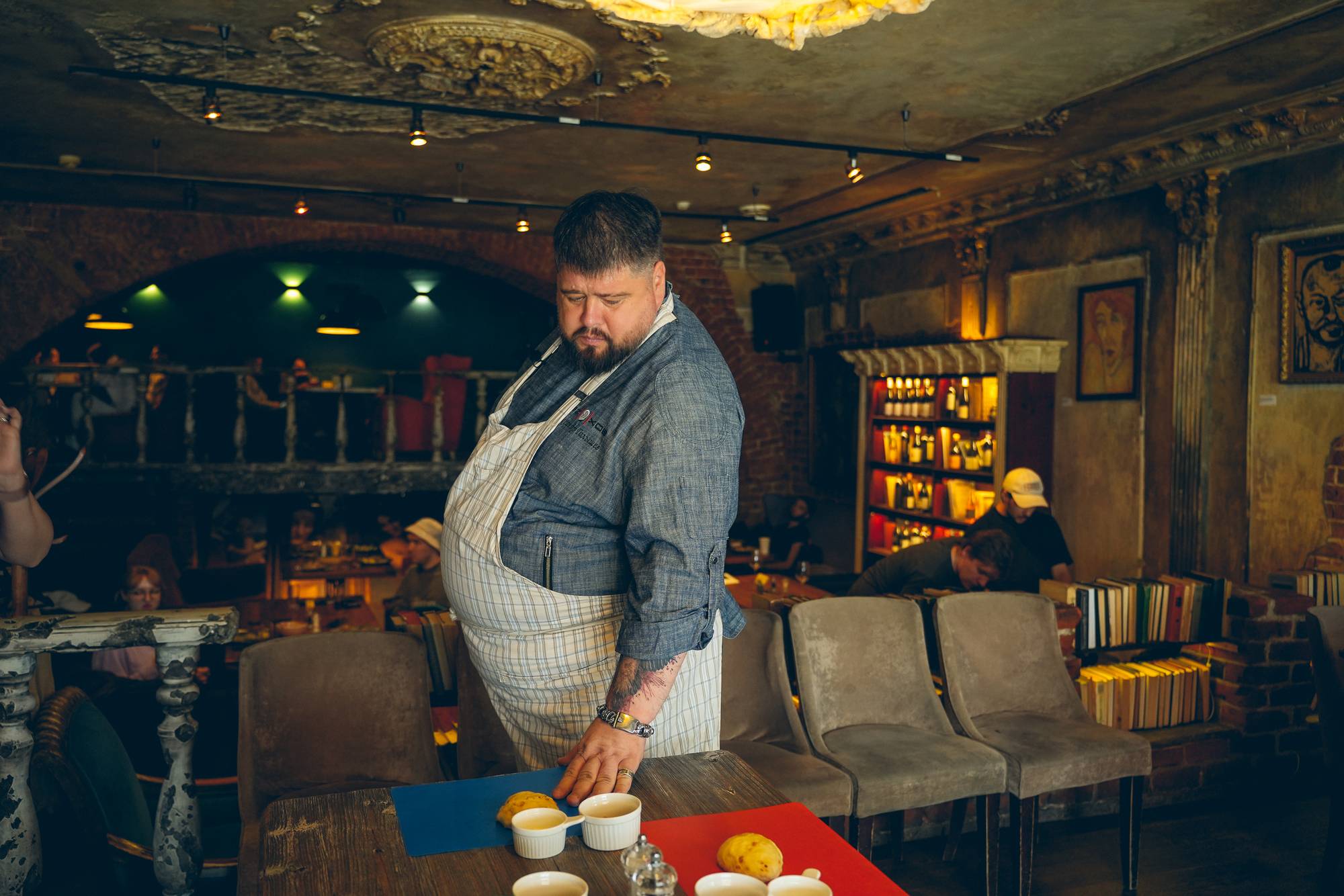 Обложка места Ресторан «Безухов»