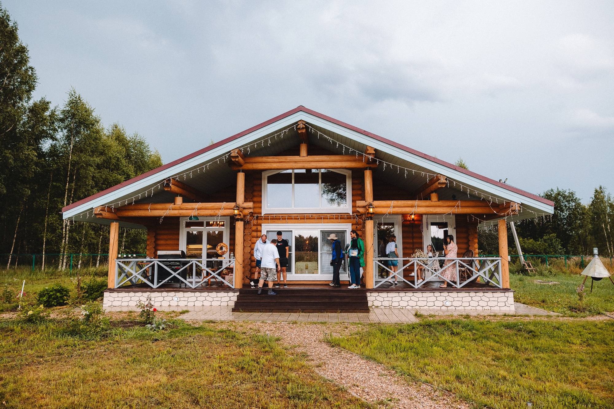 Обложка места Семейная ферма «Двенадцать дубов»