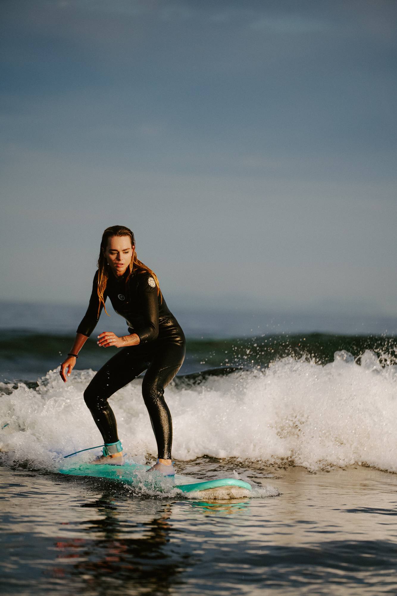 Обложка места Сёрф-лагерь Swell