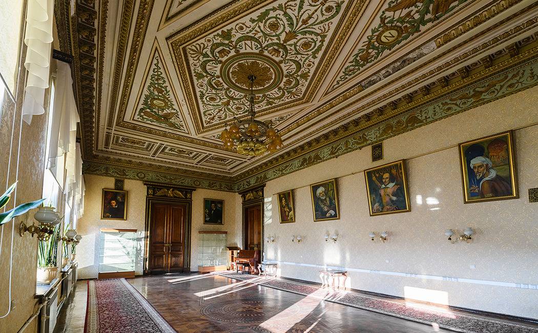 Обложка места Дом Ушковой