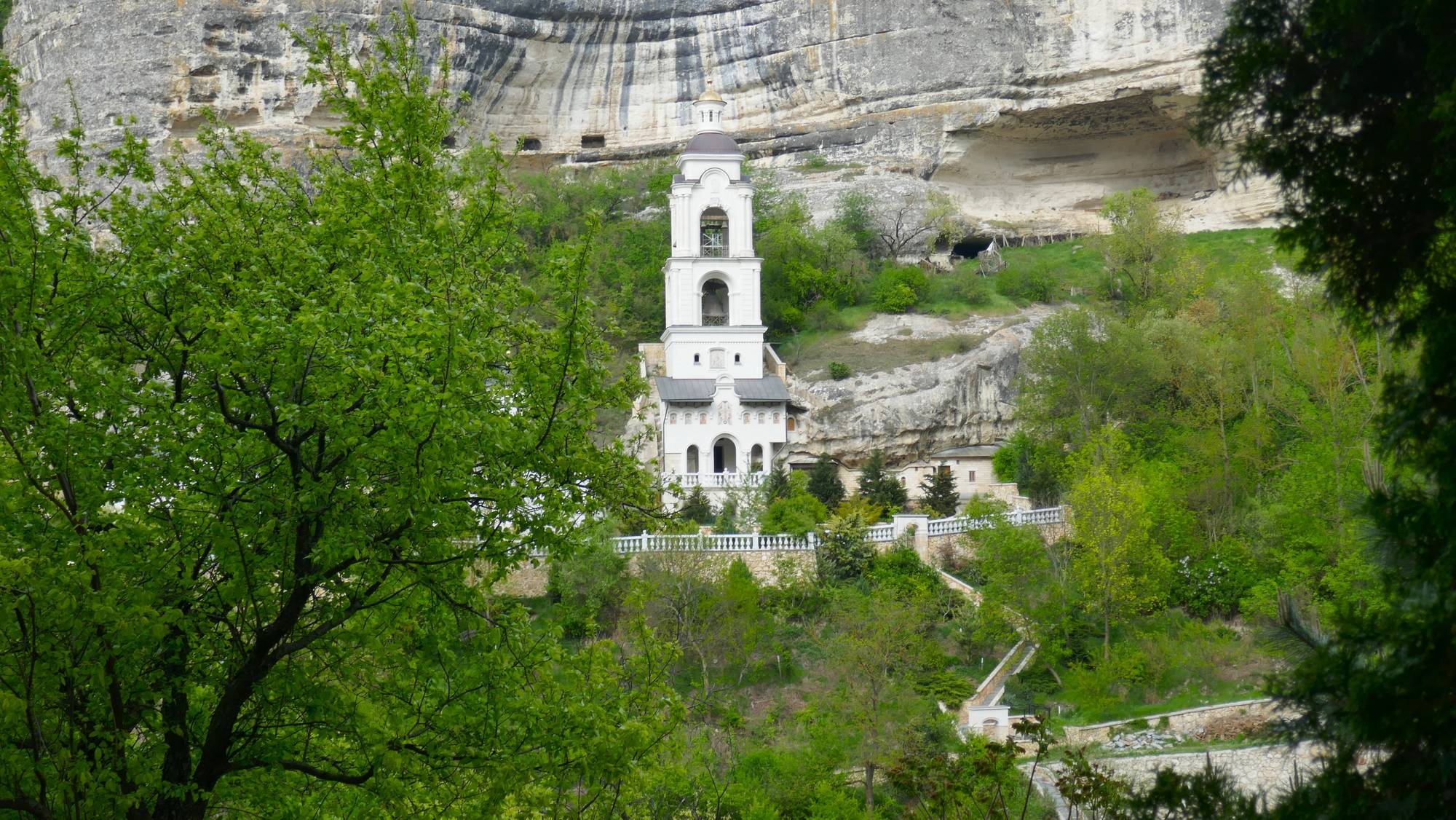 Обложка места Свято-Успенский мужской пещерный монастырь