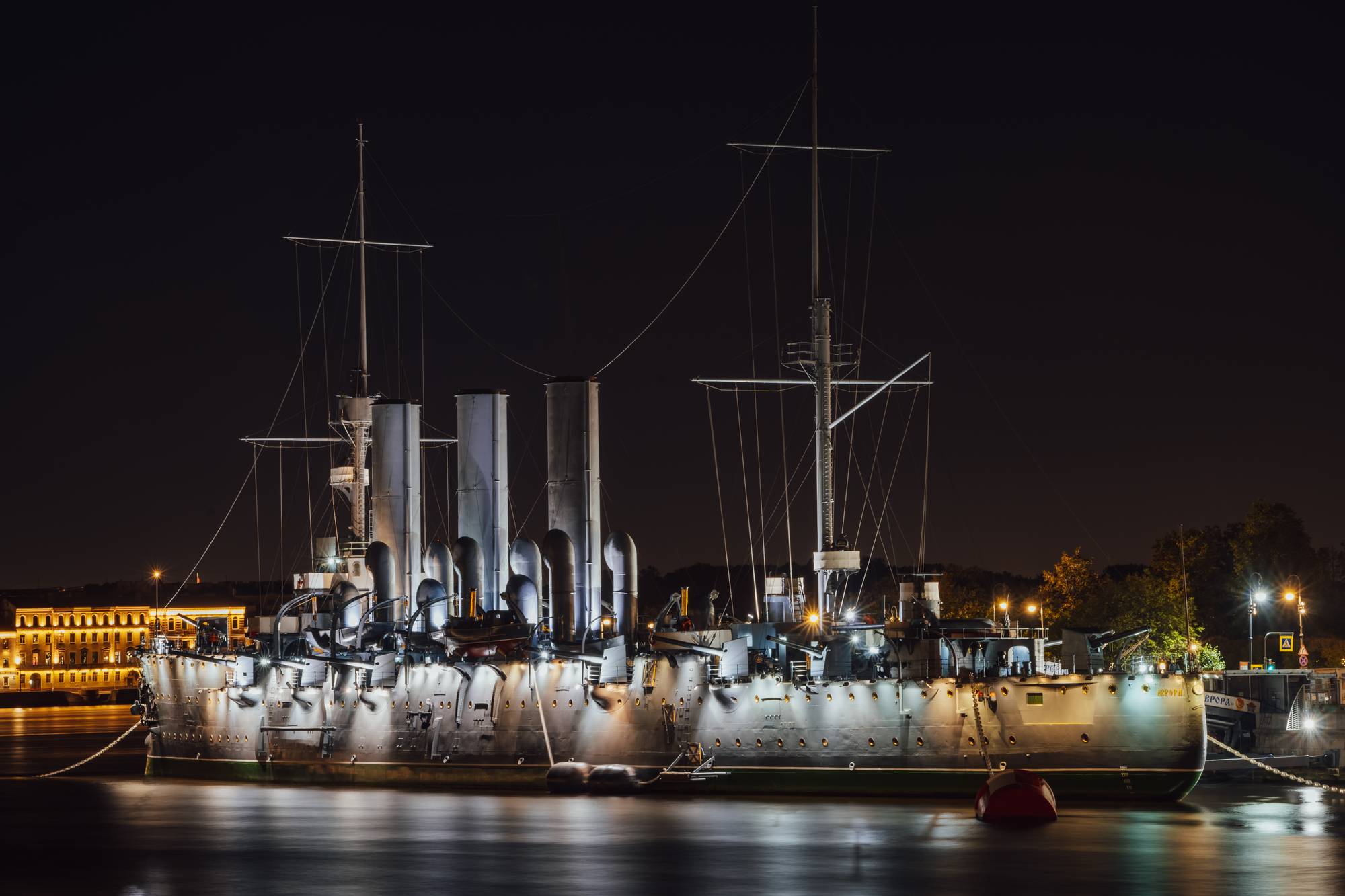 Обложка места Крейсер «Аврора»