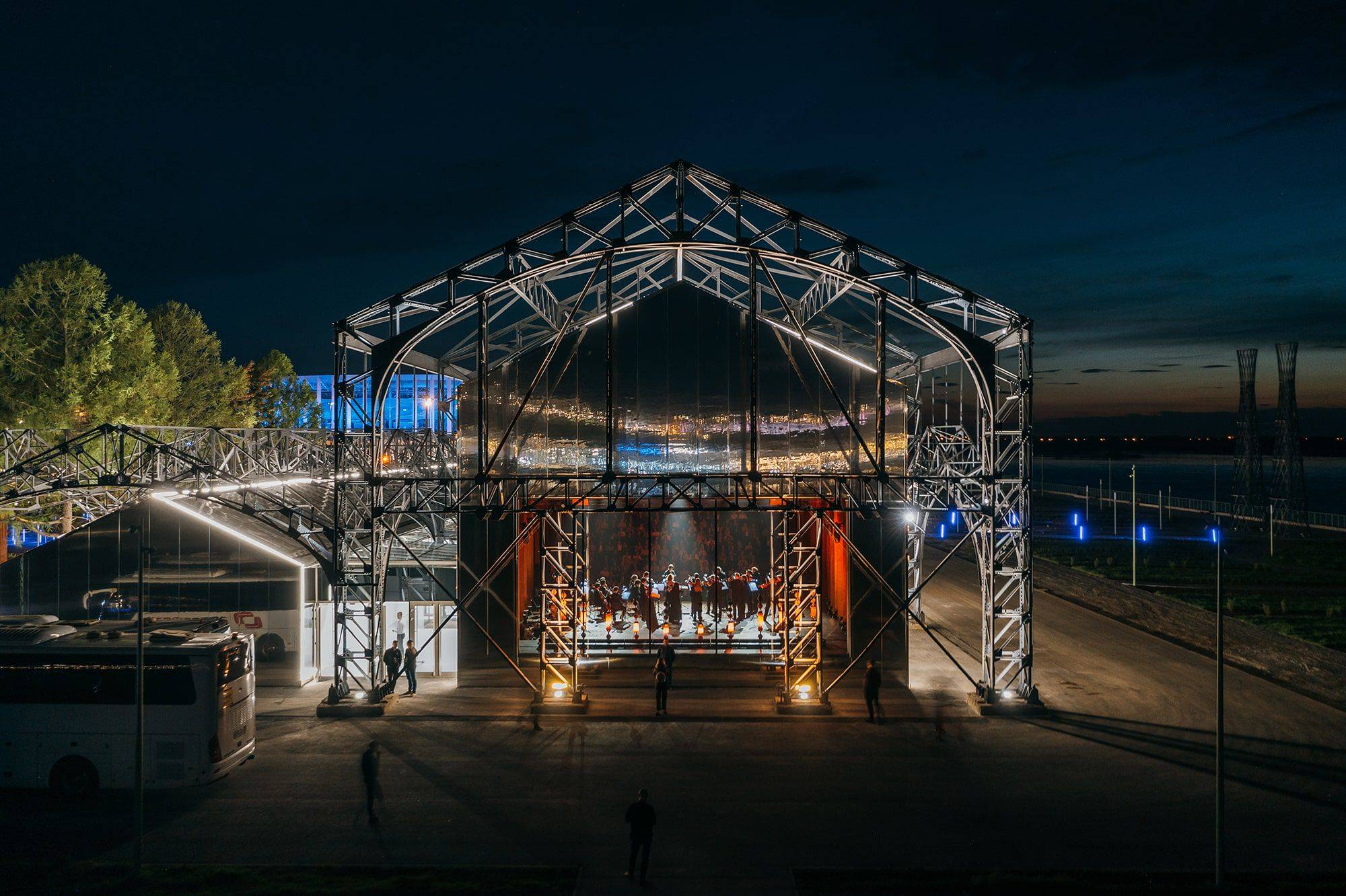 Обложка места Культурный центр «Пакгаузы»