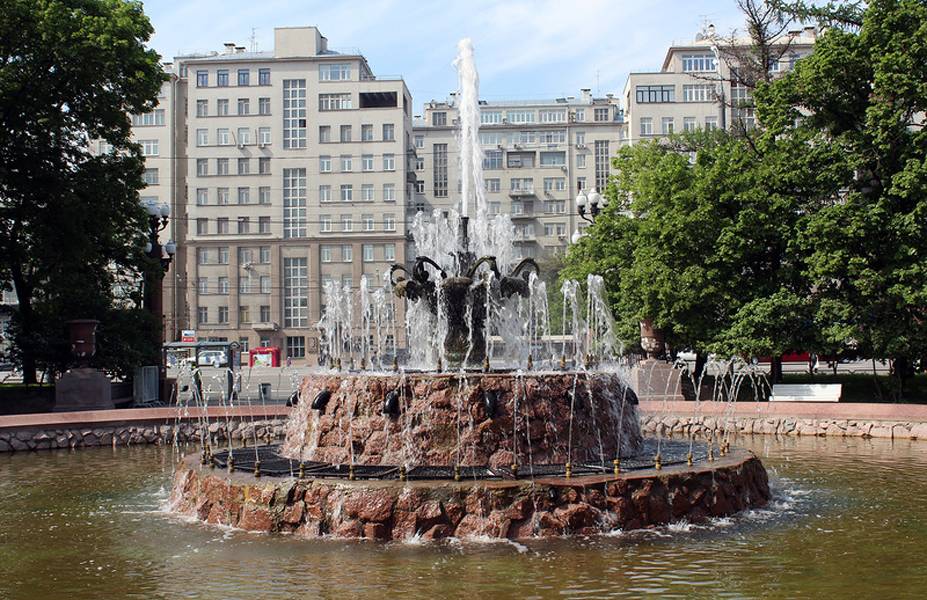 Обложка места Репинский сквер