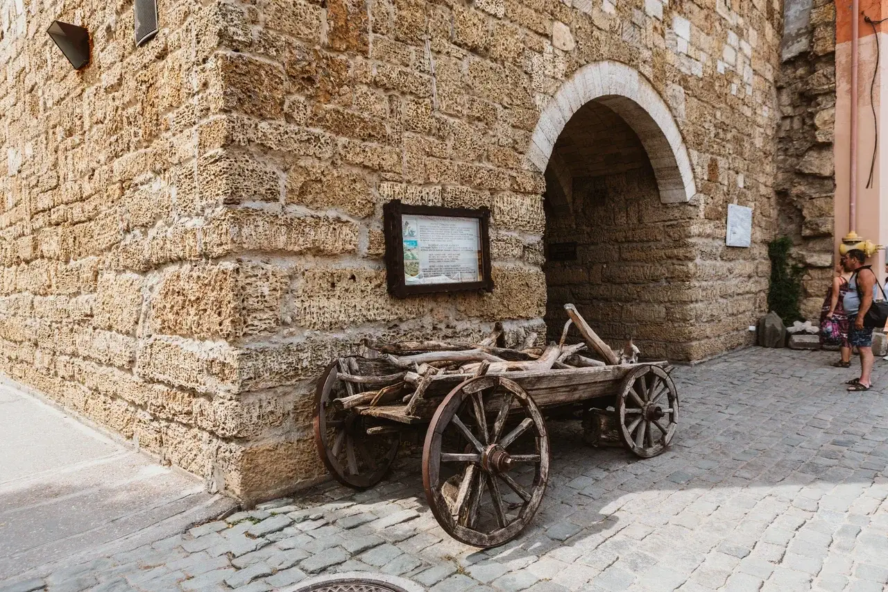 Обложка места Гезлевские ворота