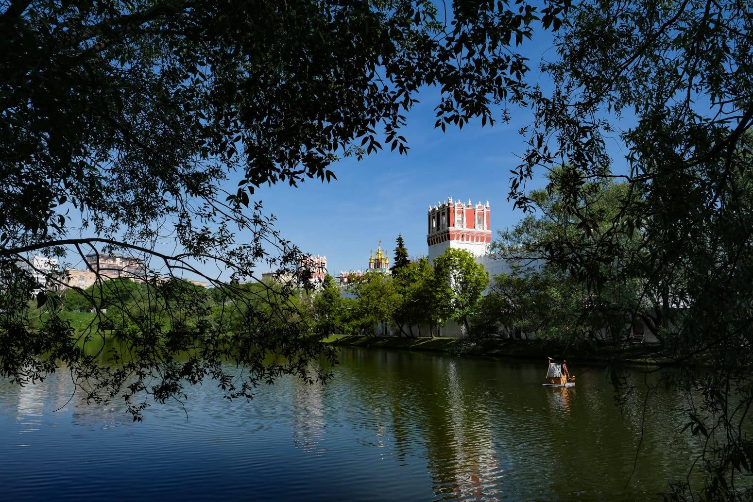 Новодевичий монастырь и Новодевичье кладбище