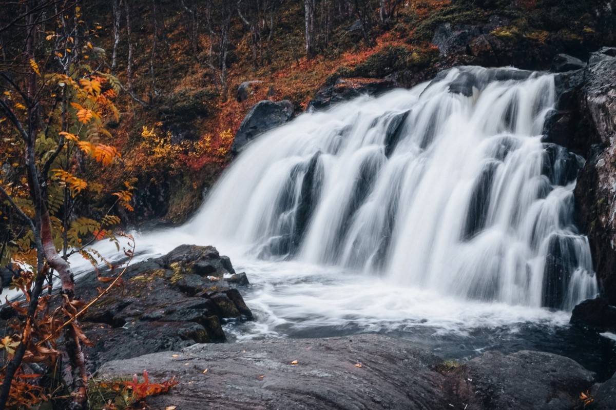 Из Мурманска — к фьордам и водопадам Кольского полуострова