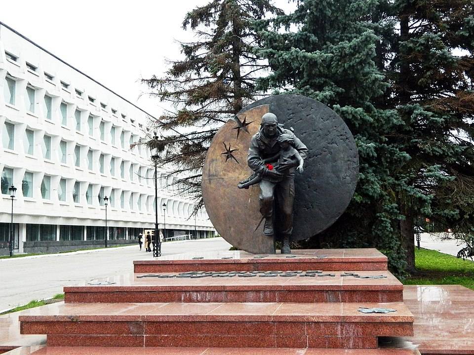 Обложка места Памятник Дмитрию Разумовскому