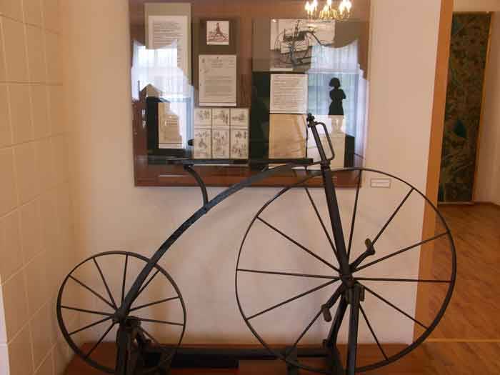 Обложка места Историко-технический музей «Дом Черепановых»