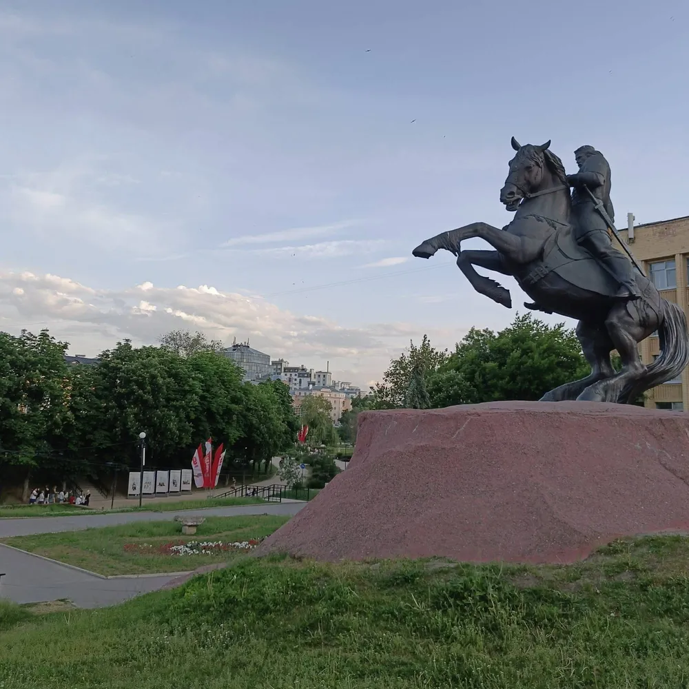 Памятник Евпатию Коловрату