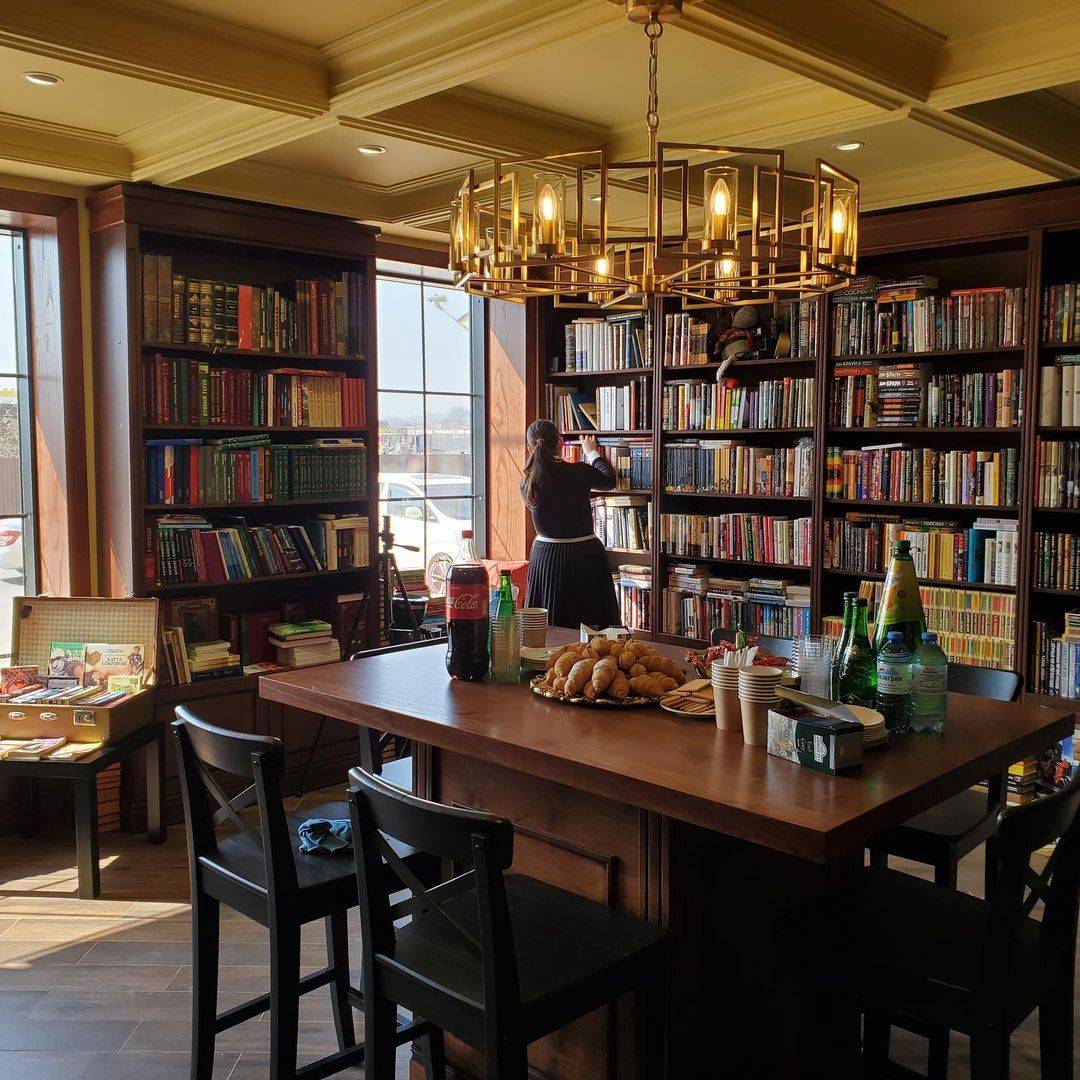 Обложка места Jeanne Books