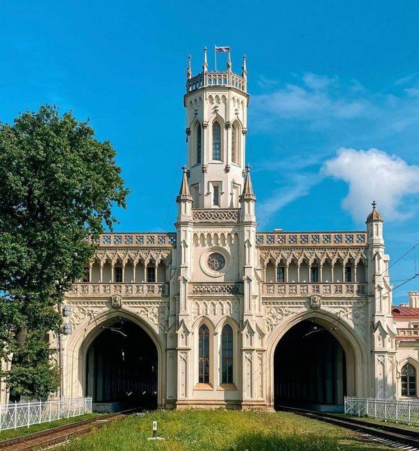 Обложка для экскурсии Нефонтанный Петергоф