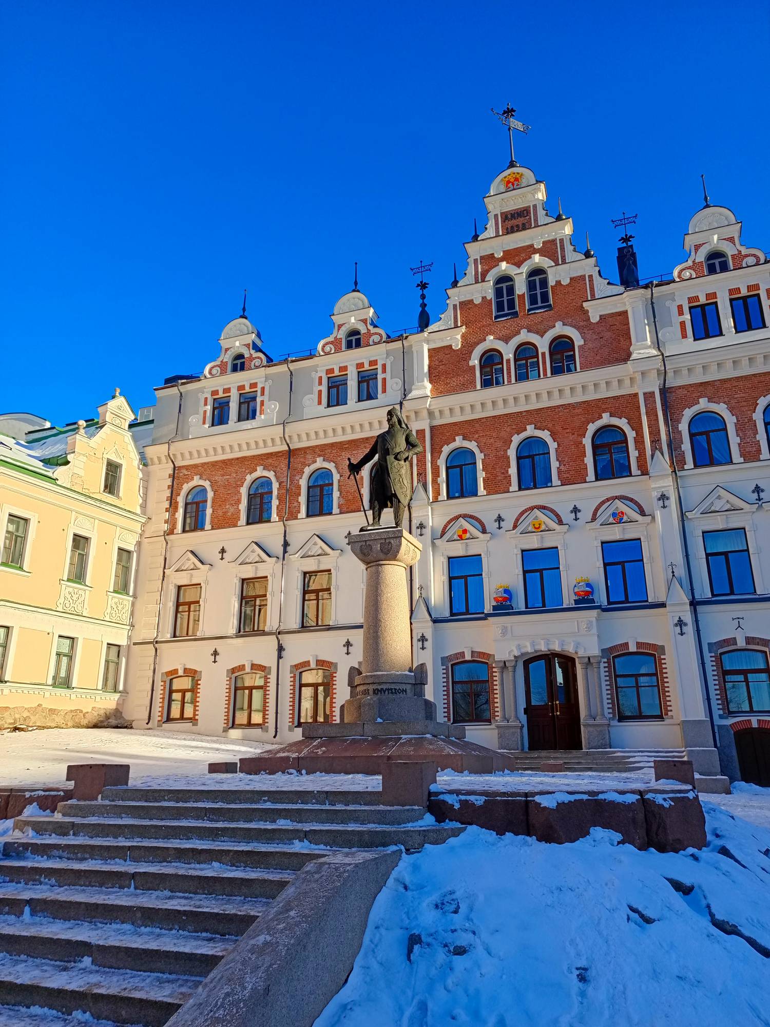 По Выборгу на машине