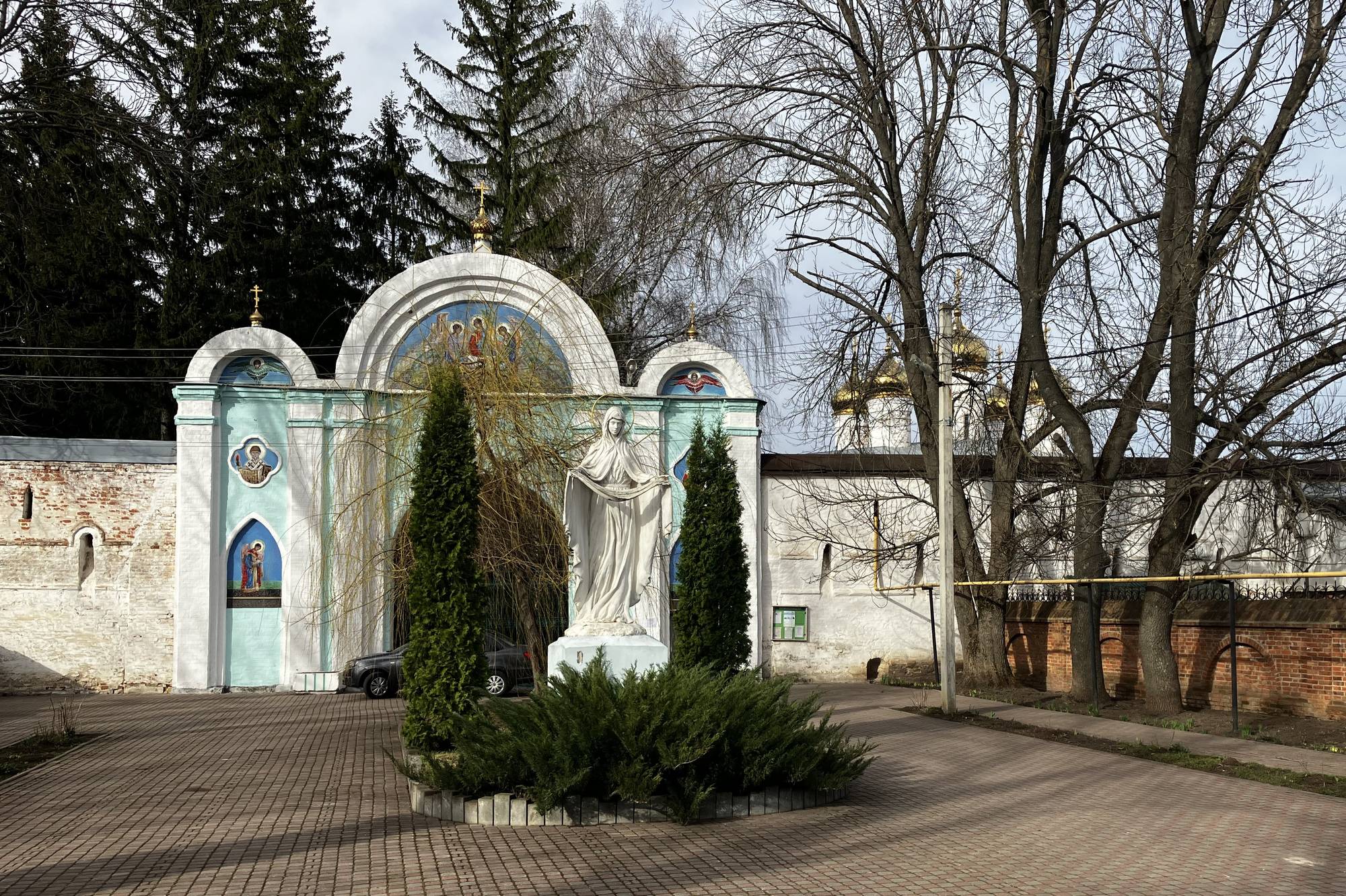 Древний Троицкий монастырь — легенды и факты